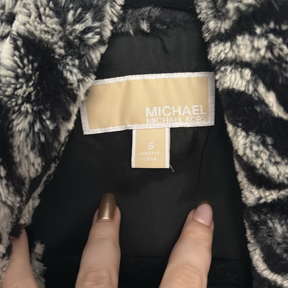 Michael Kors, fuzzy, vest (S) - Picture 2 of 2